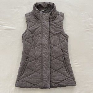 ATHLETA QUILTED GRAY VEST Size XXS Spring Jacket Athletic Casual Wear Layer Coat